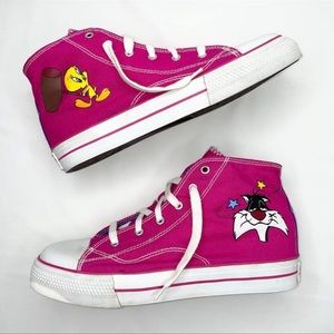 Women’s pink shoes